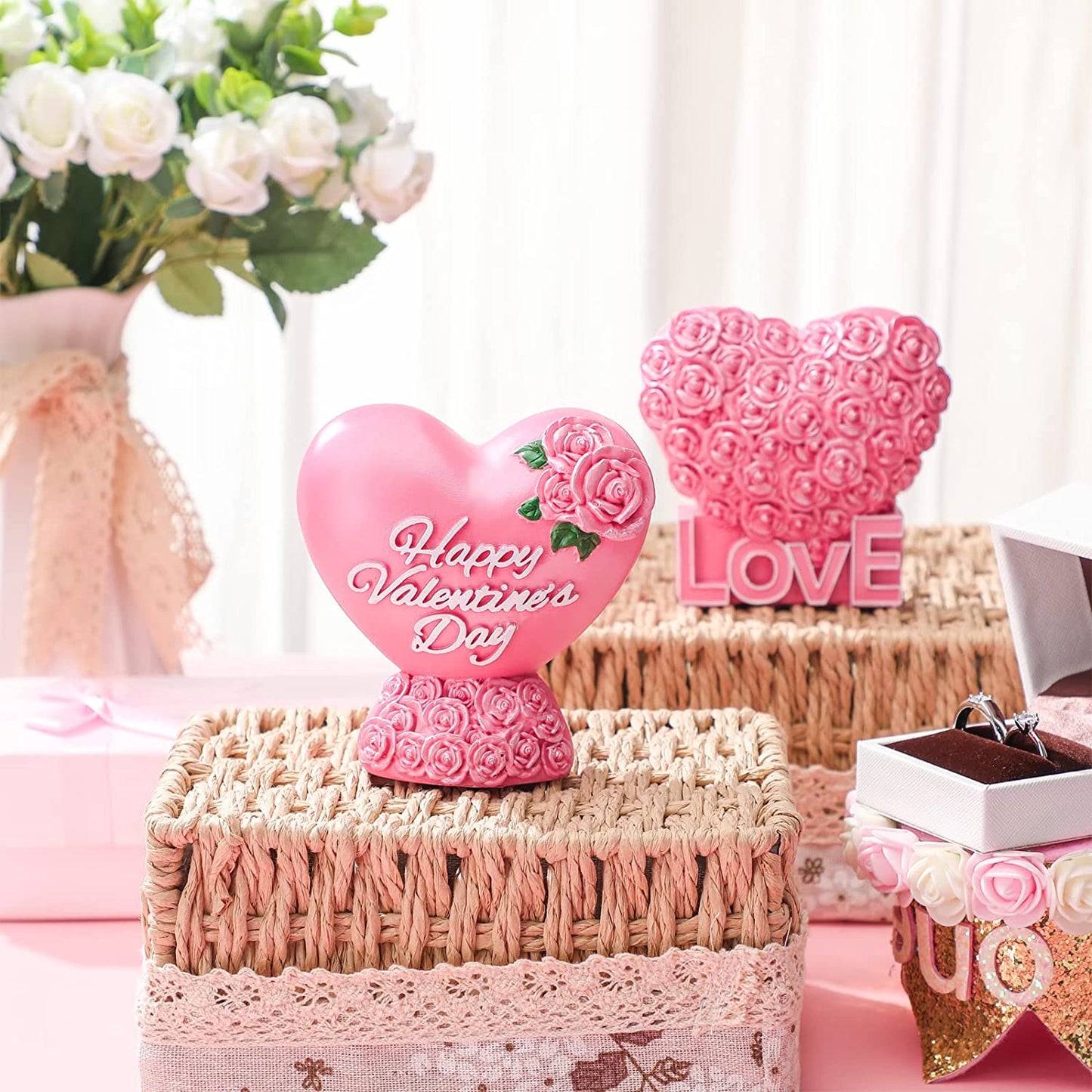 2 Pcs Valentine's Day Heart Figurine Resin Decorations