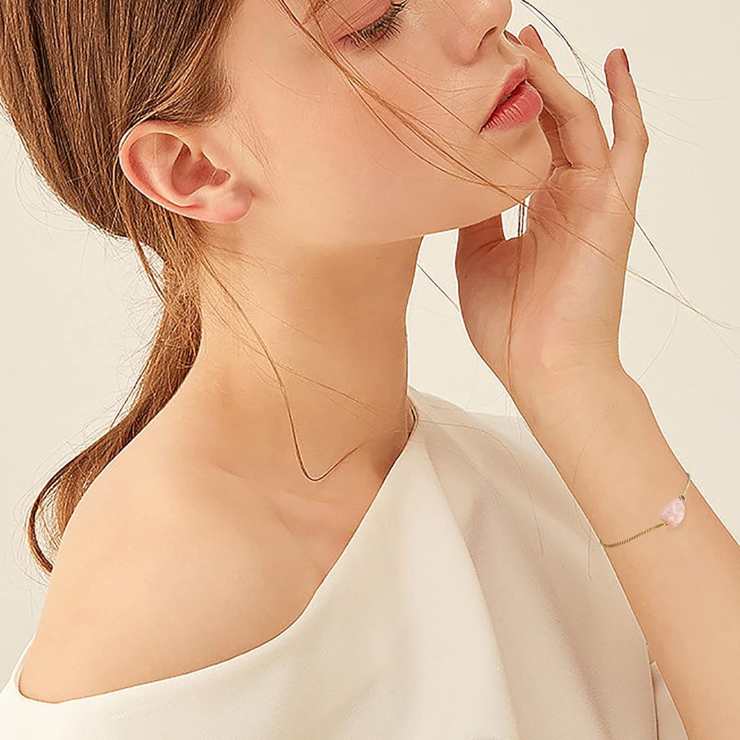 Natural Pink Morganite Crystal Bracelet for Women Girls Pink Gemstone Rough Stone Bracelet Healing Crystal Rose Quartz Bracelet Bring Love Positive and Energy,