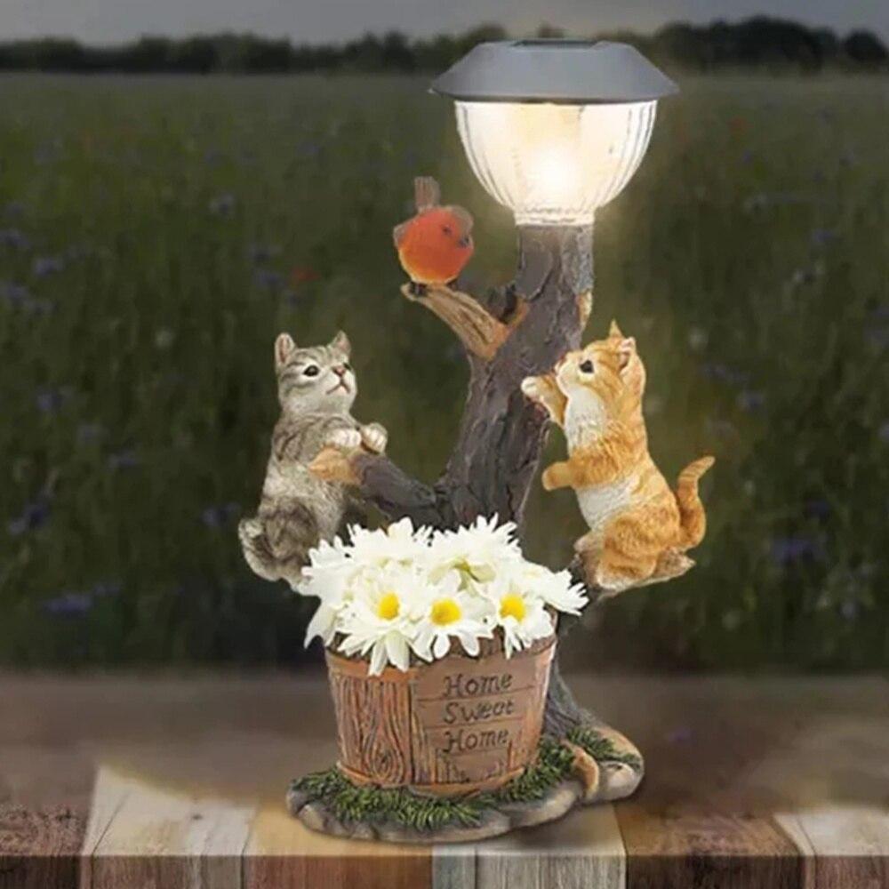 Dog/Cat Statue Welcome Sign Garden Statue w/ Solar Lights