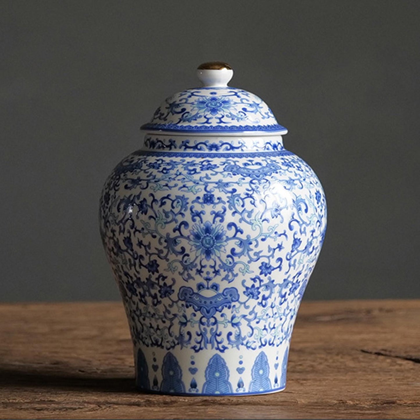Decorative Porcelain Jar for Home Decoration