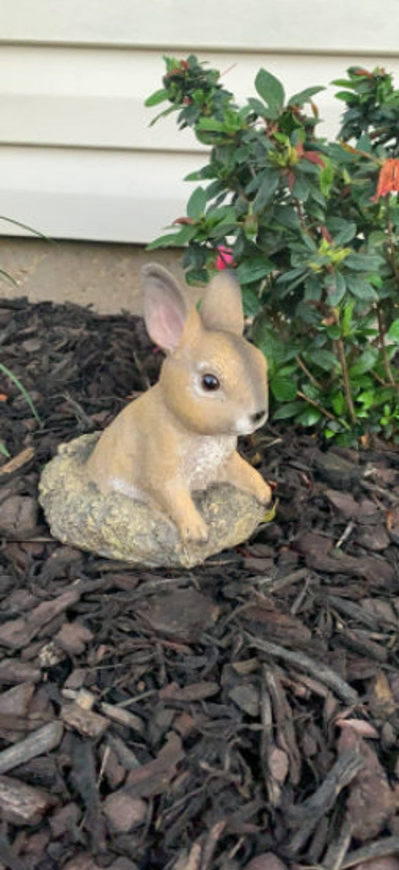 Curious Life-Like Bunny Statue Garden Decors