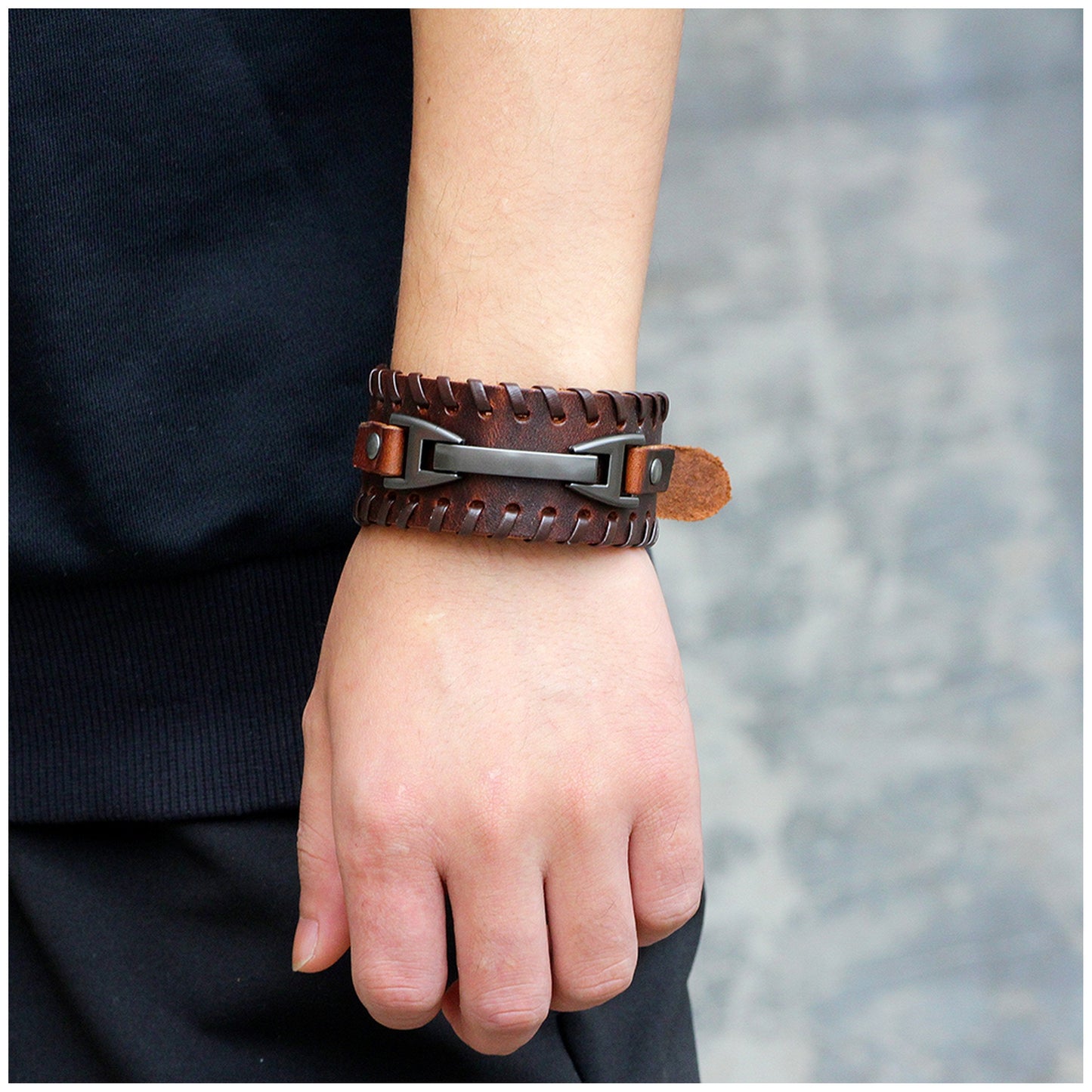 Punk Rock Metallic Leather Wristband Bracelet for Men/Women