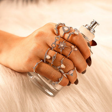 69Pcs Vintage Knuckle Snake Chain Chunky Dome Crystal Carved Stackable Finger Joint Rings Set