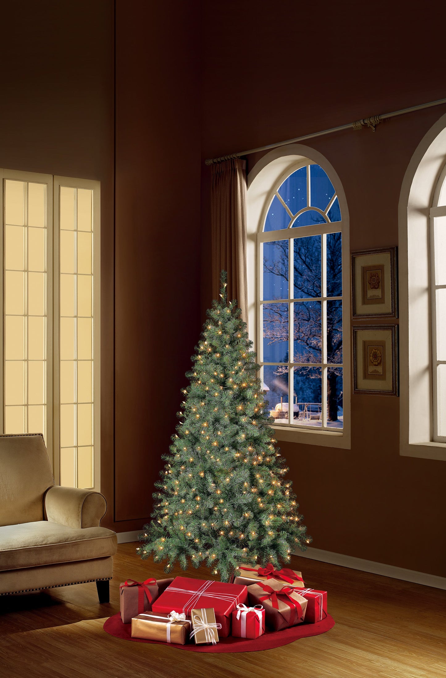 Christmas Time Prelit 300 Incandescent Lights, Madison Pine Artificial Christmas Tree, 6.5'