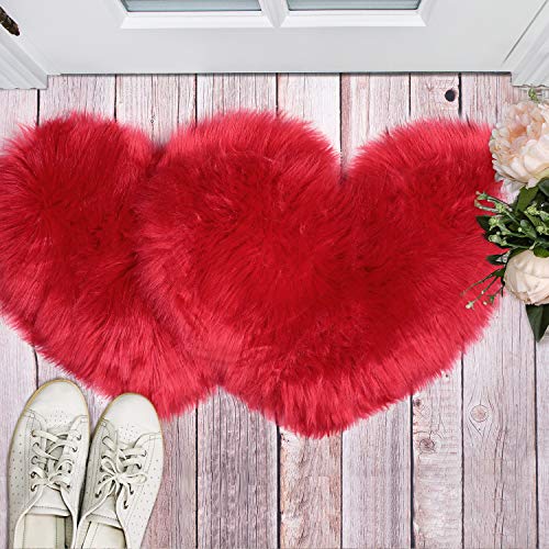 2 Pieces Fluffy Faux Sheepskin Area Rug Heart Shaped, 12 x 16 Inch