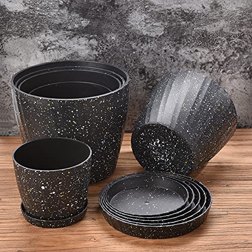 Set of 6 Plastic Planters with Saucer  7.5/7/6.5/6/5.5/4.5 Inch