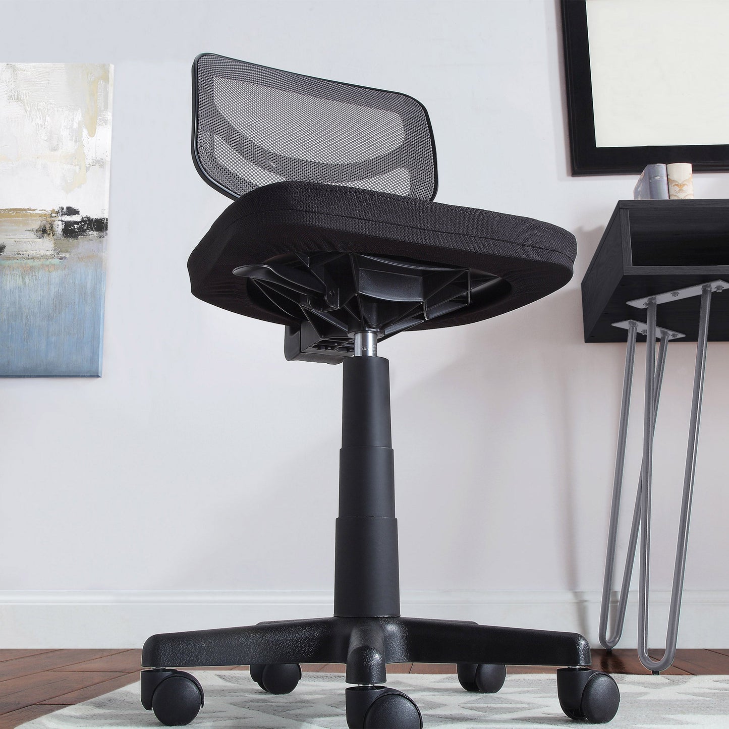 Mesh Task Chair w/ Plush Padded Seat