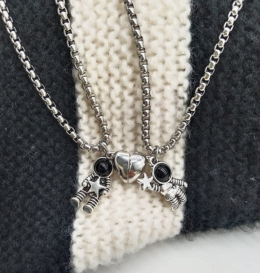 2 Pcs Stainless Steel Couples Necklaces -Spaceman Magnetic Matching Necklace