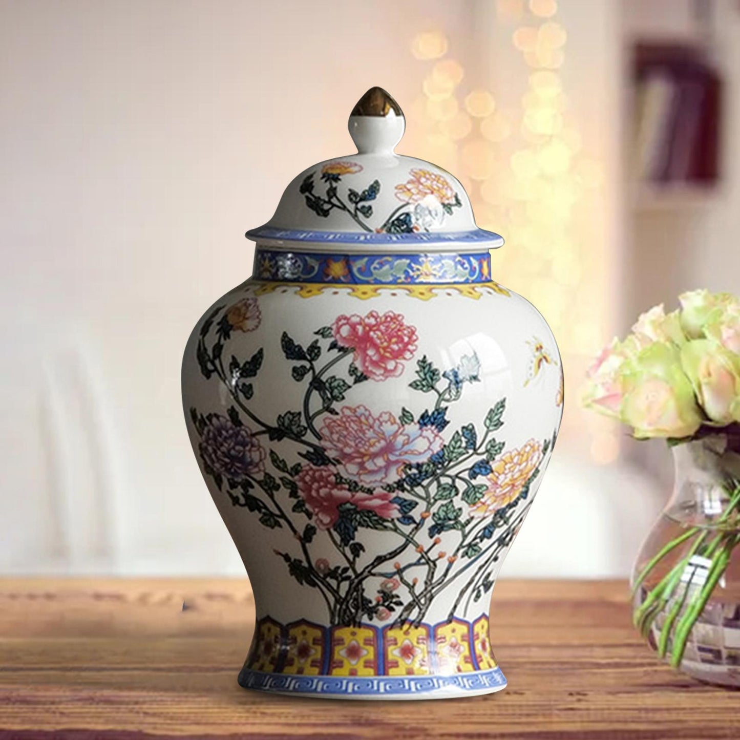 Decorative Porcelain Jar for Home Decoration