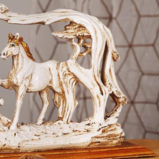 Gorgeous Artwork Micro Standing Galloping Horse Resin Statue for Home Decoration