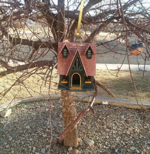 Garden Birdhouse Outdoor Welcome Sign Thatched Roof Hanging Bird Feeder  12.5"