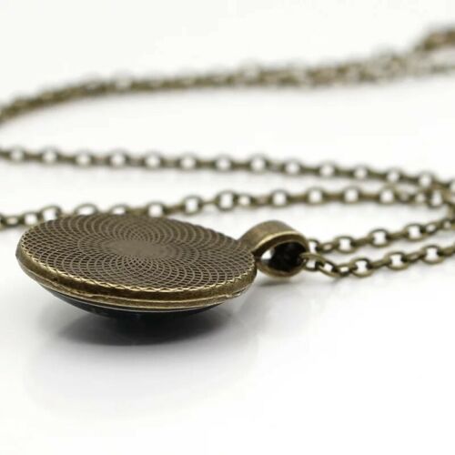 Round Black White Yin Yang Necklace Pendant Zen Jewelry Bronze Fashion